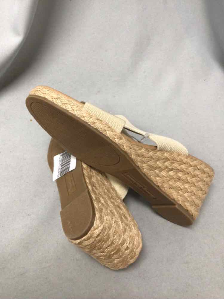 TOMMY BAHAMA SIZE 8 1/2 Ladies SHOES