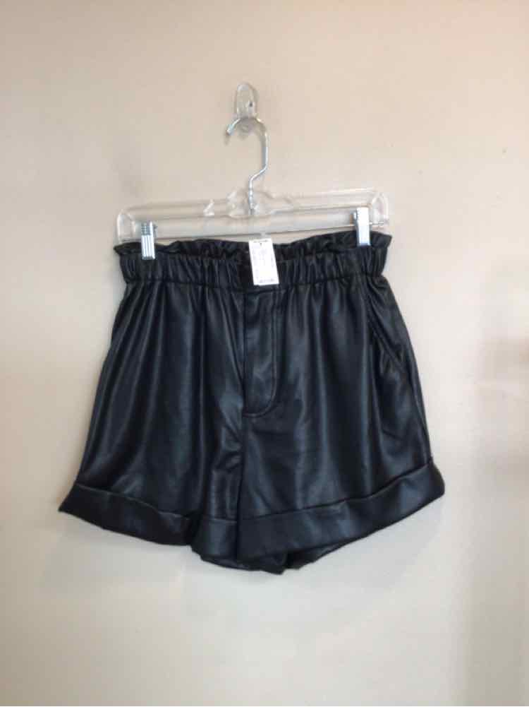 BLACK TAPE SIZE MEDIUM Ladies SHORTS