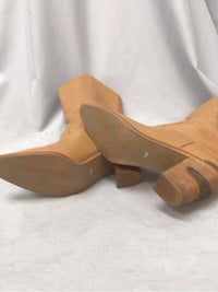 CODE WEST SIZE 7 1/2 Ladies SHOES