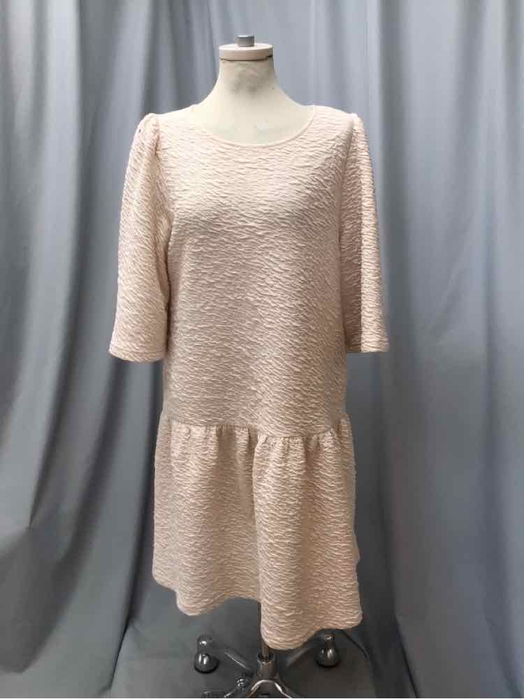 SEE AND BE SEEN SIZE LARGE Ladies DRESS