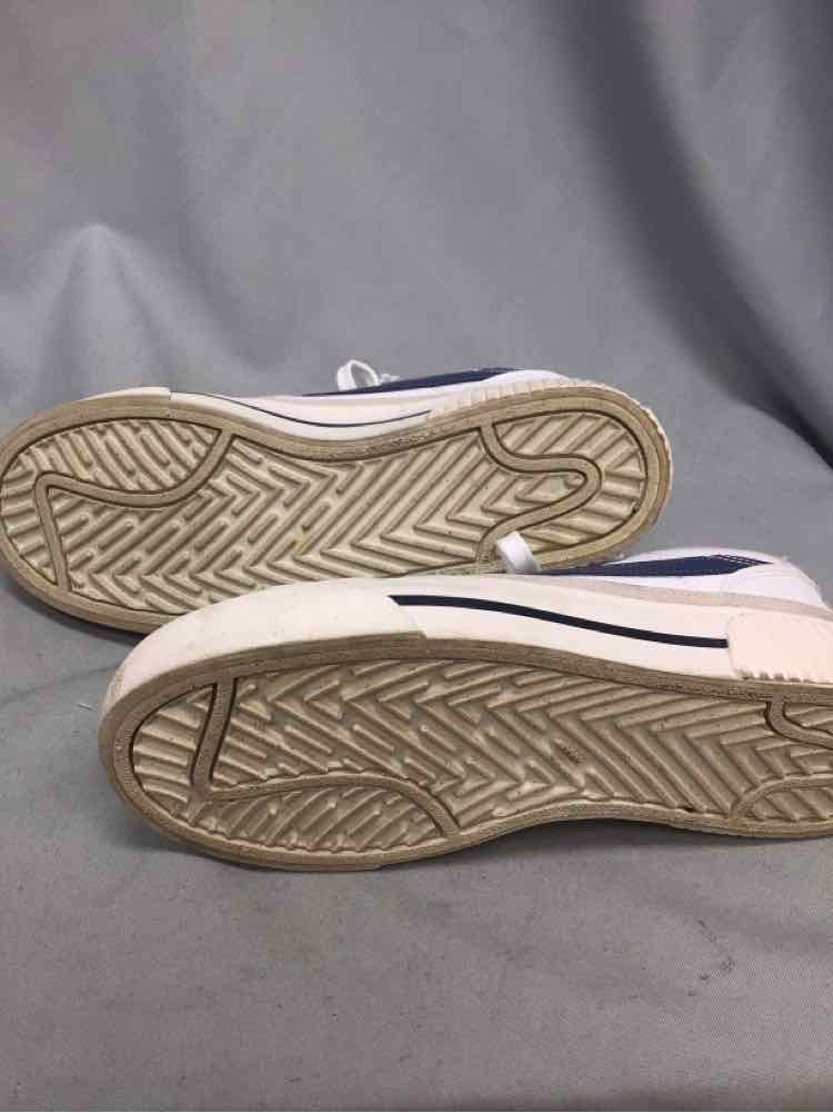 NIKE SIZE 9 Men's SHOES