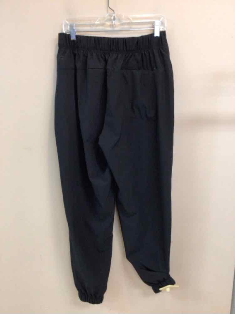ALL IN MOTION SIZE MEDIUM Ladies EXERCISE