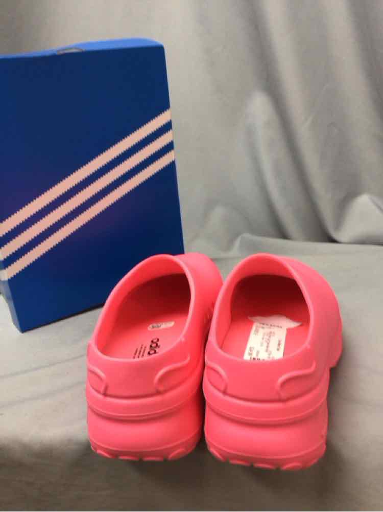 ADIDAS SIZE 9 Ladies SHOES