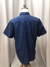 SIZE X LARGE ROBERT GRAHAM Men's SHIRTS