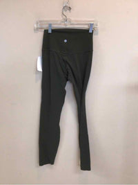 LULULEMON SIZE 4 Ladies EXERCISE