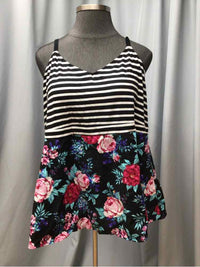 TORRID SIZE 4 X Ladies TOP