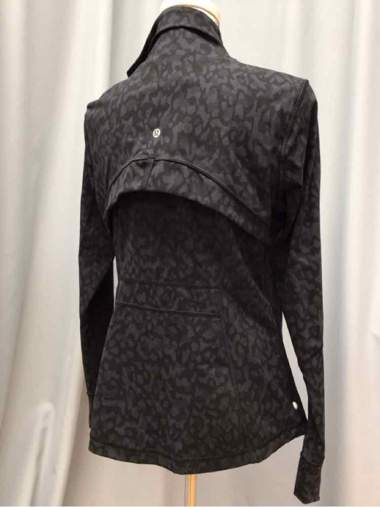 LULULEMON SIZE 12 Ladies EXERCISE