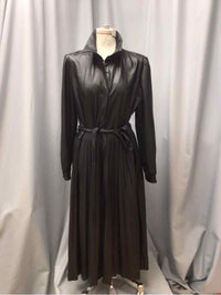 SCOOP SIZE LARGE Ladies DRESS