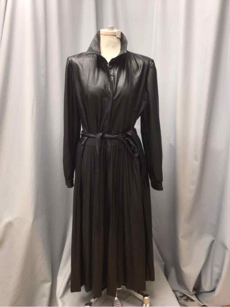 SCOOP SIZE LARGE Ladies DRESS