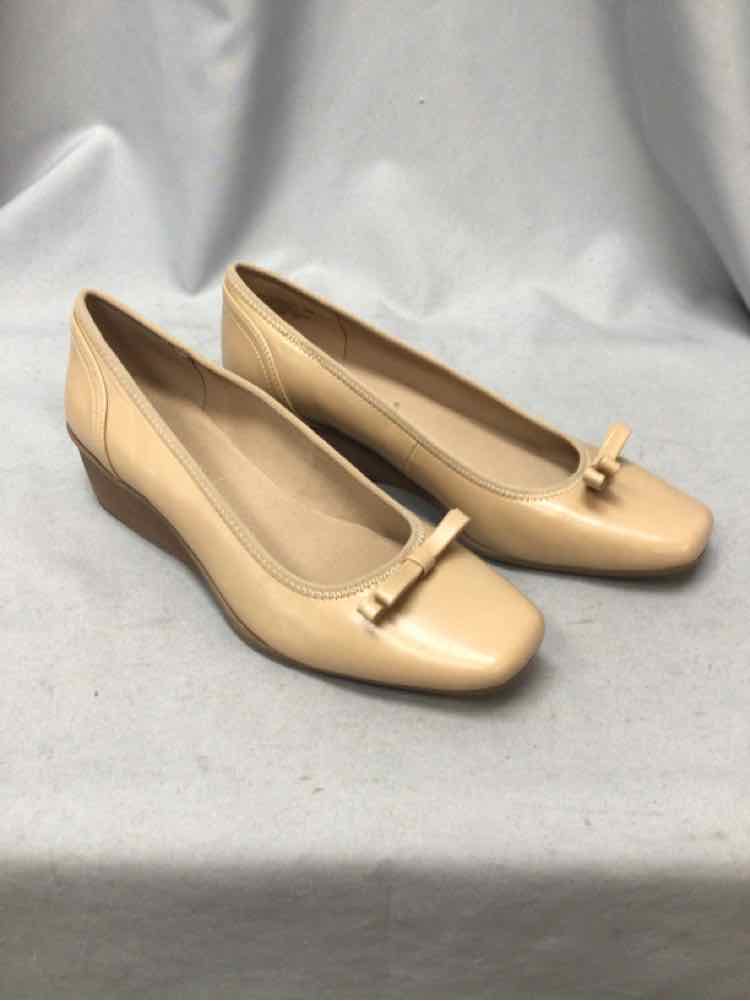 ANNE KLEIN SIZE 10 Ladies SHOES