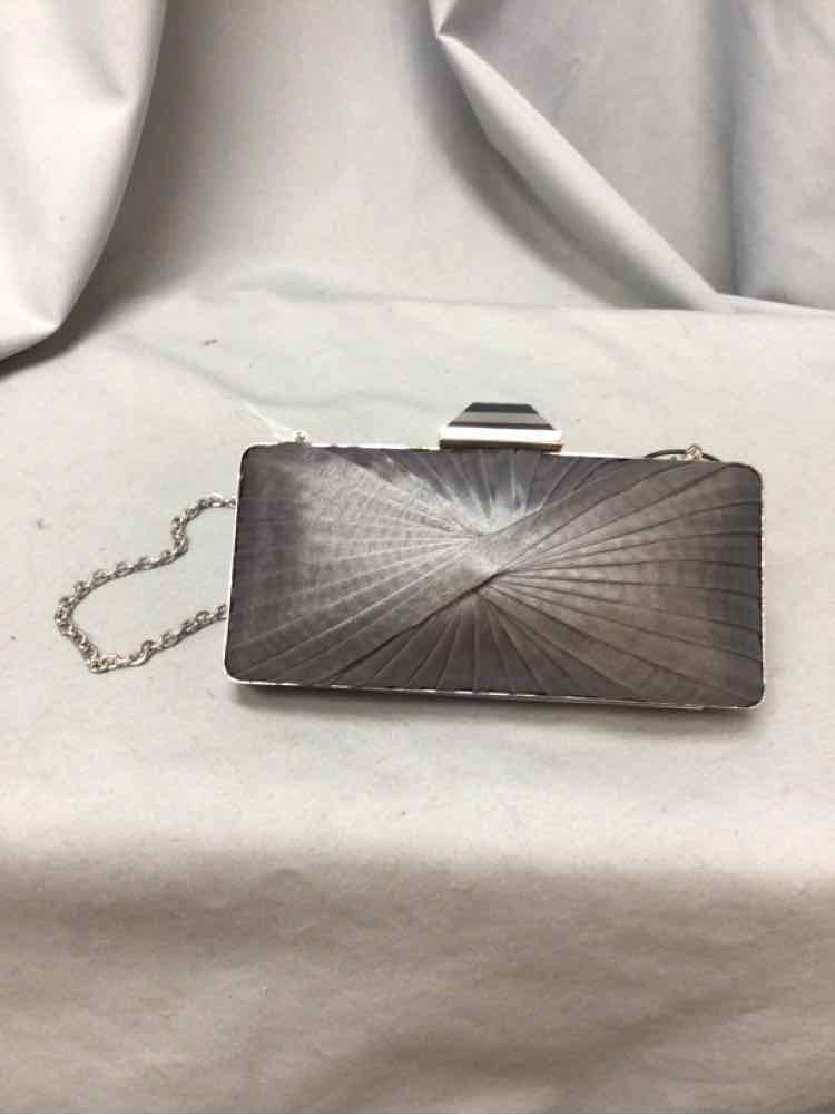 SONDRA ROBERTS Ladies BAG