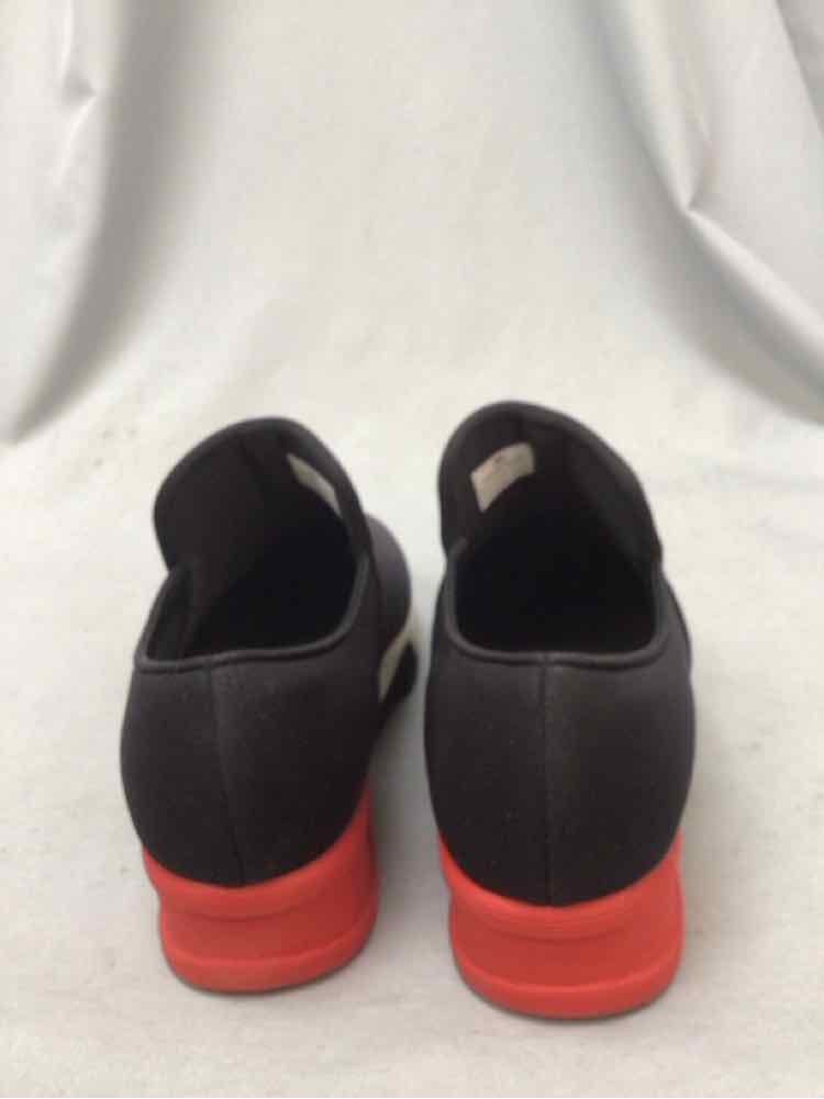 IRI SIZE 7 Ladies SHOES