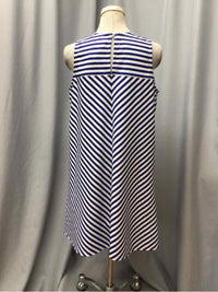 ISLE SIZE MEDIUM Ladies DRESS