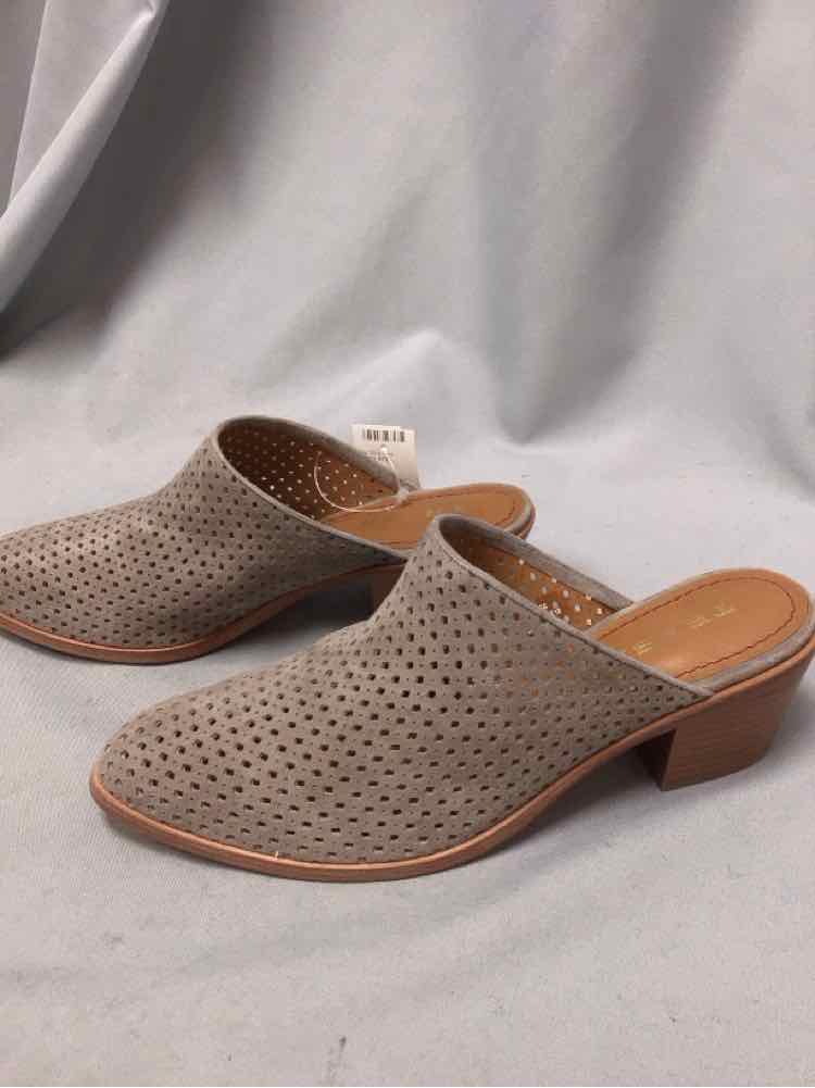 TRASHY DIVA SIZE 7 1/2 Ladies SHOES
