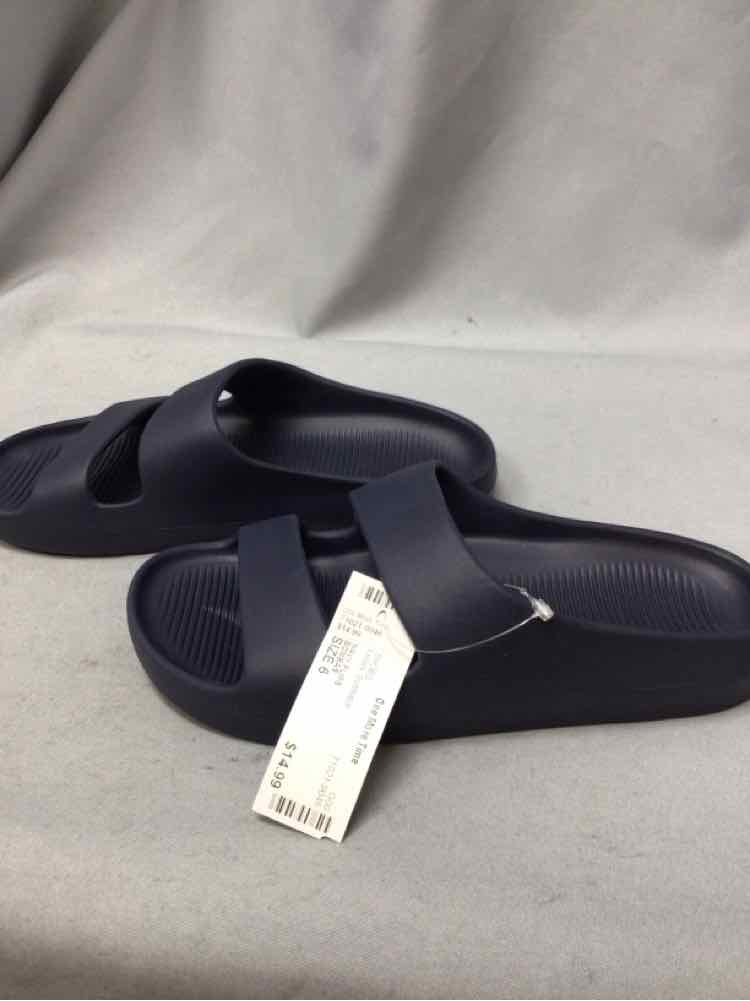 BOMBAS SIZE 6 Ladies SHOES