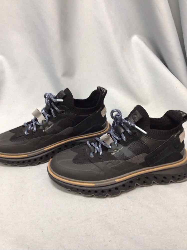 ZEROGRAND SIZE 6 1/2 Ladies SHOES