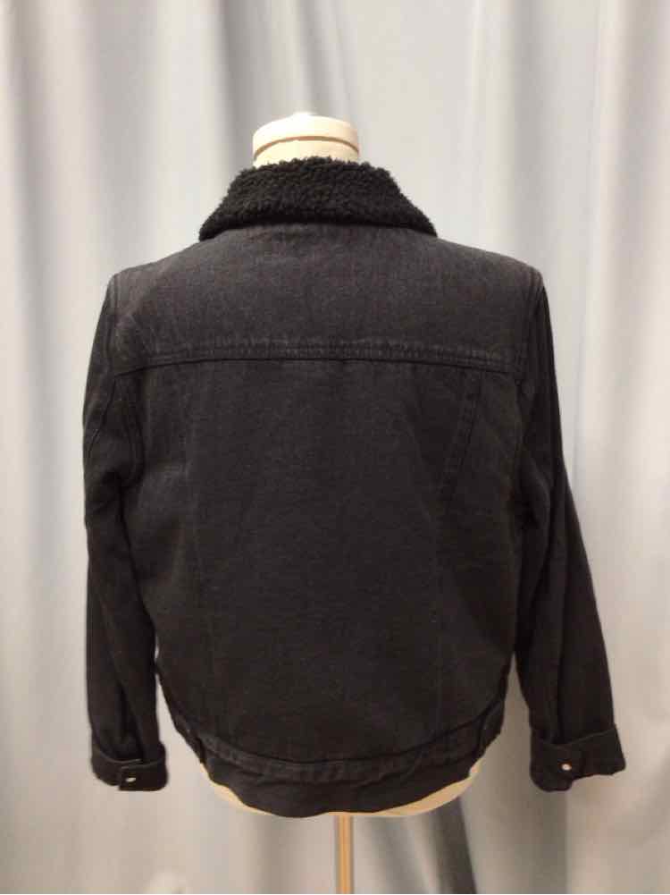 RESERVE FAIRFAX SIZE MEDIUM Ladies JACKET