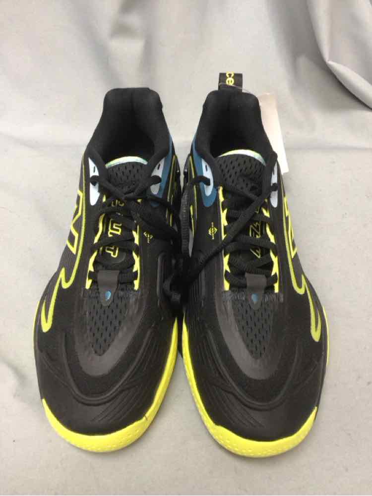SIZE 9 NEW BALANCE Men's SHOES