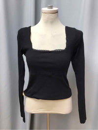 AMERICAN EAGLE SIZE MEDIUM Ladies TOP