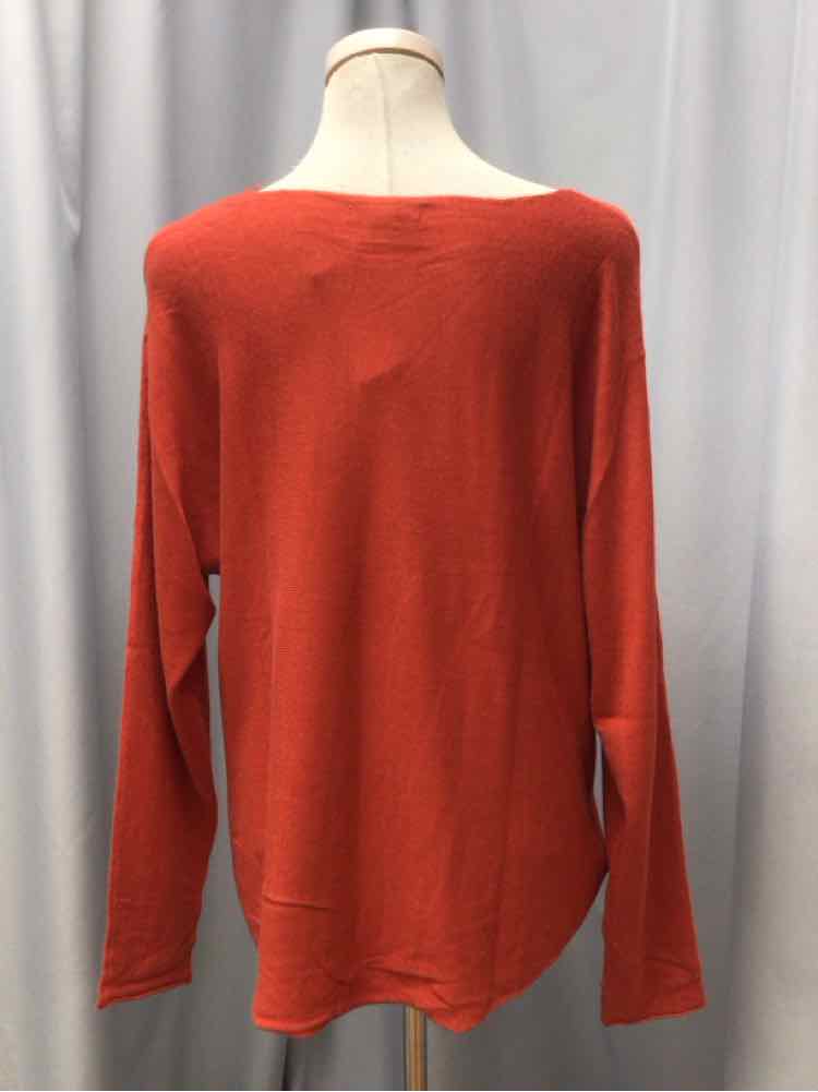 JOAN VASS SIZE LARGE Ladies TOP
