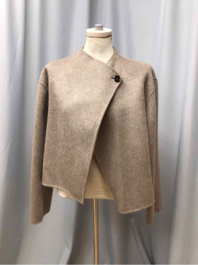 MASSIMO DUTTI SIZE LARGE Ladies JACKET