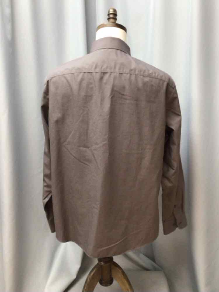 SIZE X LARGE UNTUCKIT Men's SHIRTS