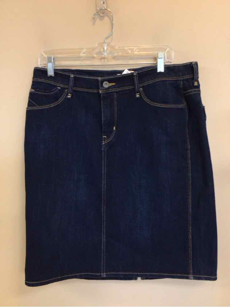 LEVI STRAUSS & CO SIZE 14 Ladies SKIRT