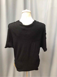 CHICOS SIZE MEDIUM Ladies BLOUSE