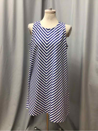 ISLE SIZE MEDIUM Ladies DRESS