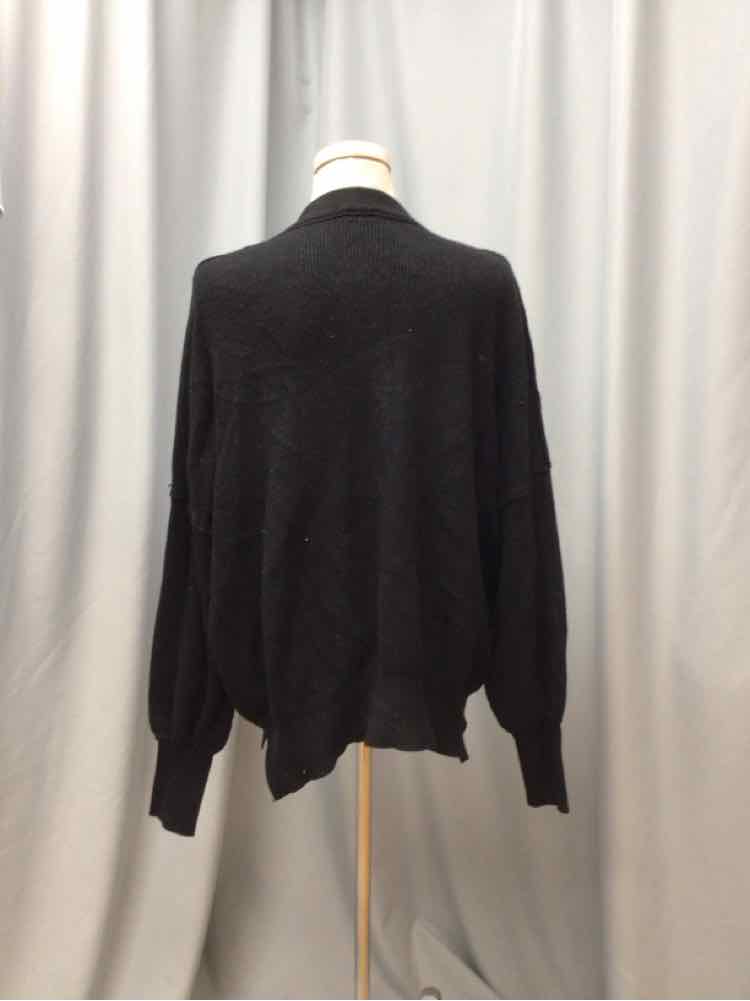 SIZE LARGE Ladies TOP