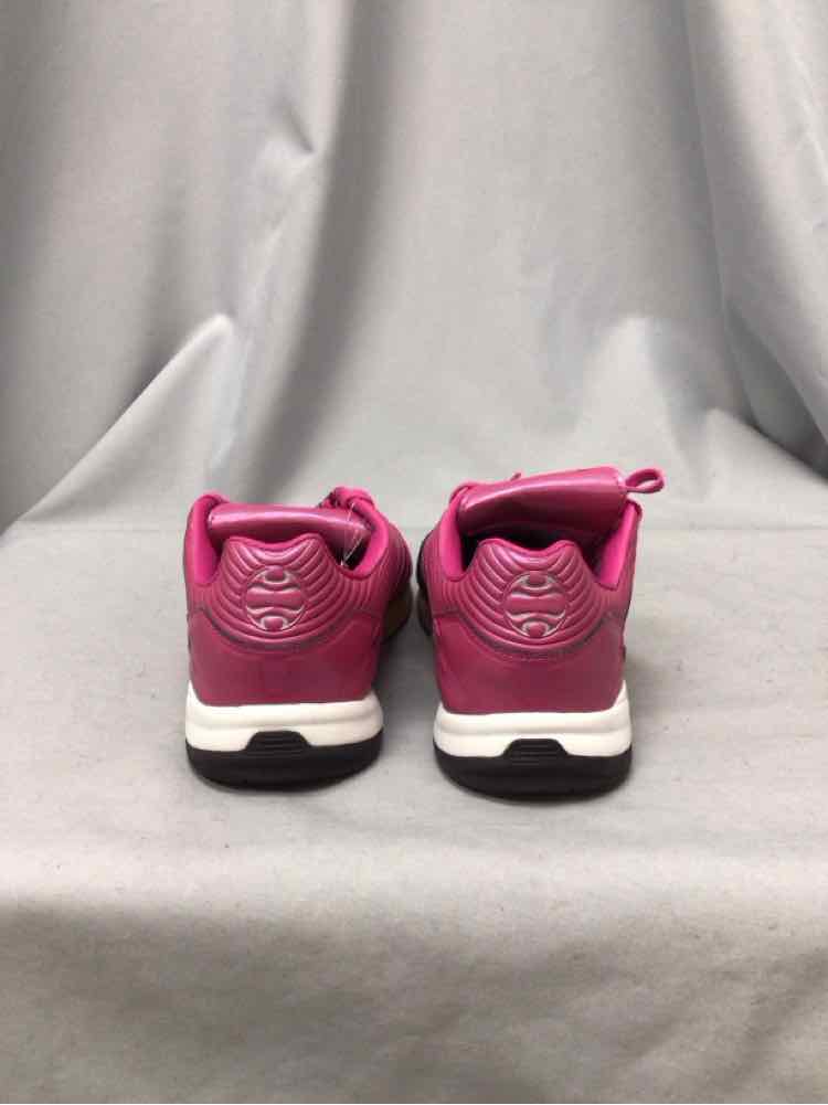 ADIDAS SIZE 8 Ladies SHOES