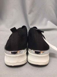 TOMMY BAHAMA SIZE 8 1/2 Ladies SHOES