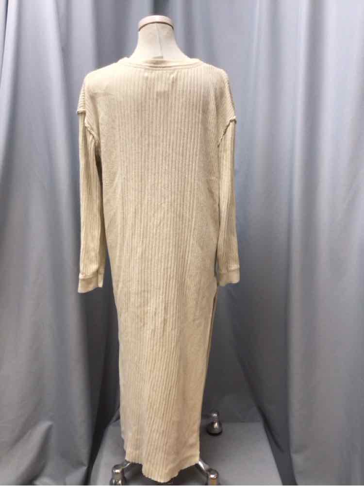 FREE PEOPLE SIZE MEDIUM Ladies DRESS