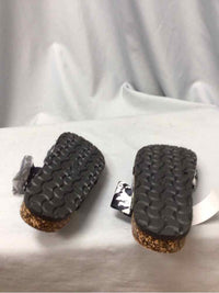 COCO + CARMEN SIZE 7 Ladies SHOES