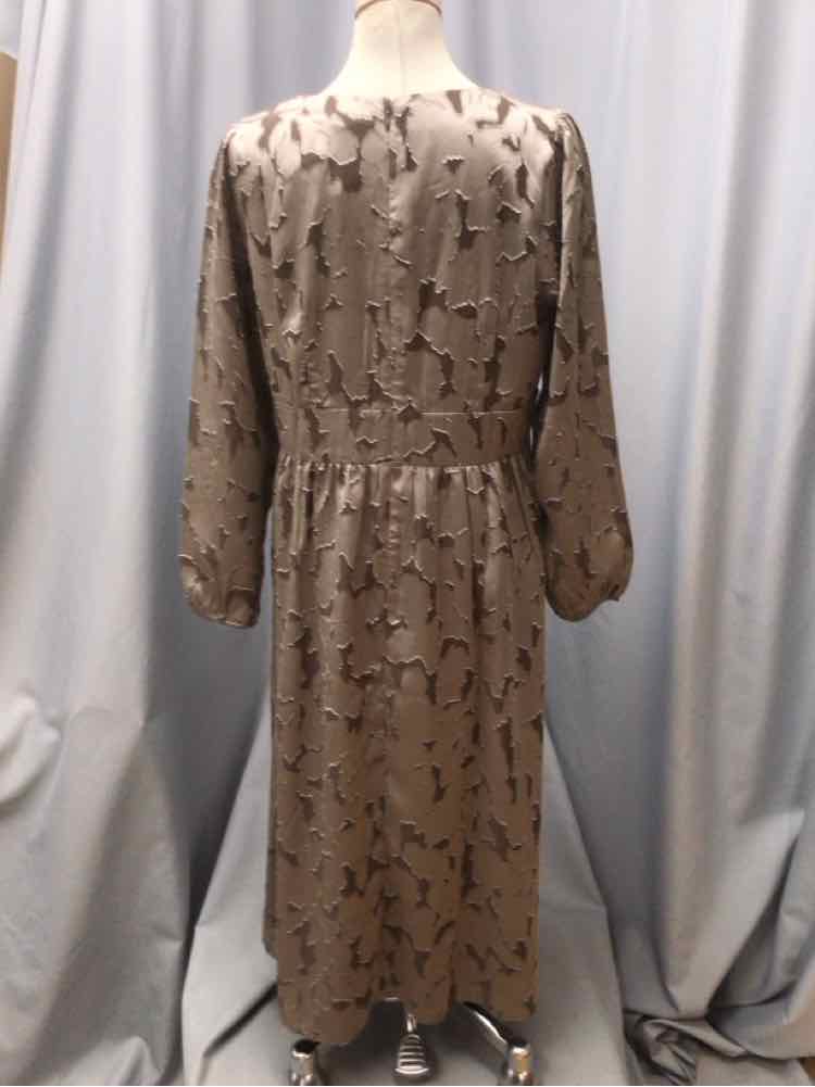 ANN TAYLOR SIZE 12 Ladies DRESS
