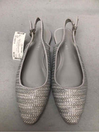 TAHARI SIZE 9 Ladies SHOES