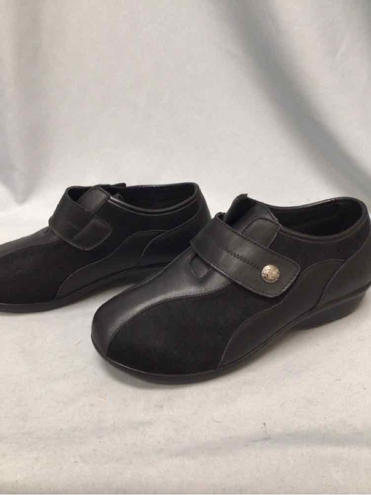 PROPET SIZE 10 Ladies SHOES