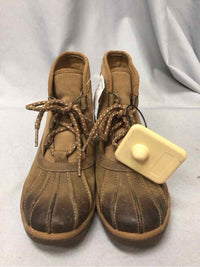 UGG SIZE 7 1/2 Ladies SHOES