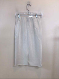 LULULEMON SIZE 4 Ladies SKIRT