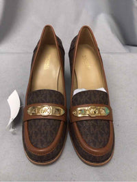 MICHAEL KORS SIZE 6 1/2 Ladies SHOES