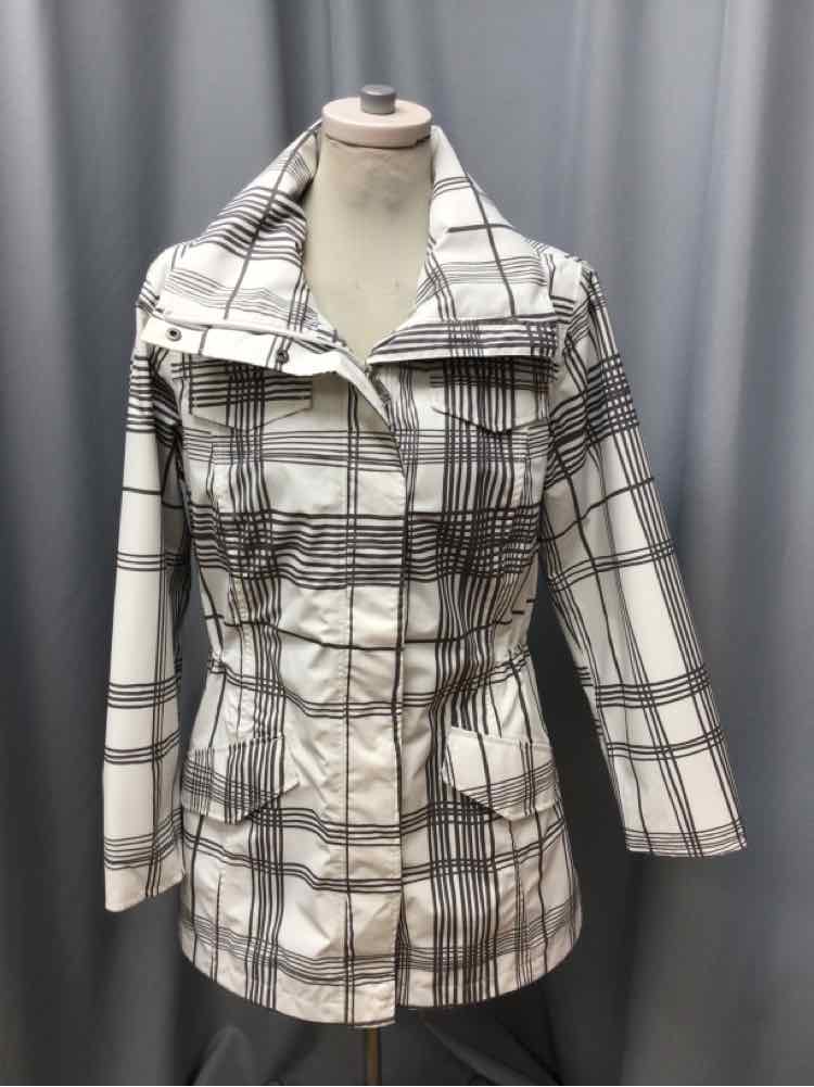 NORTH FACE SIZE MEDIUM Ladies JACKET