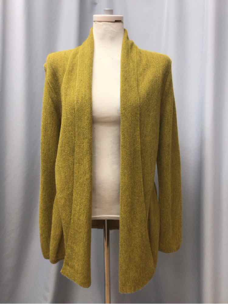BEYOND THREADS SIZE MEDIUM Ladies TOP