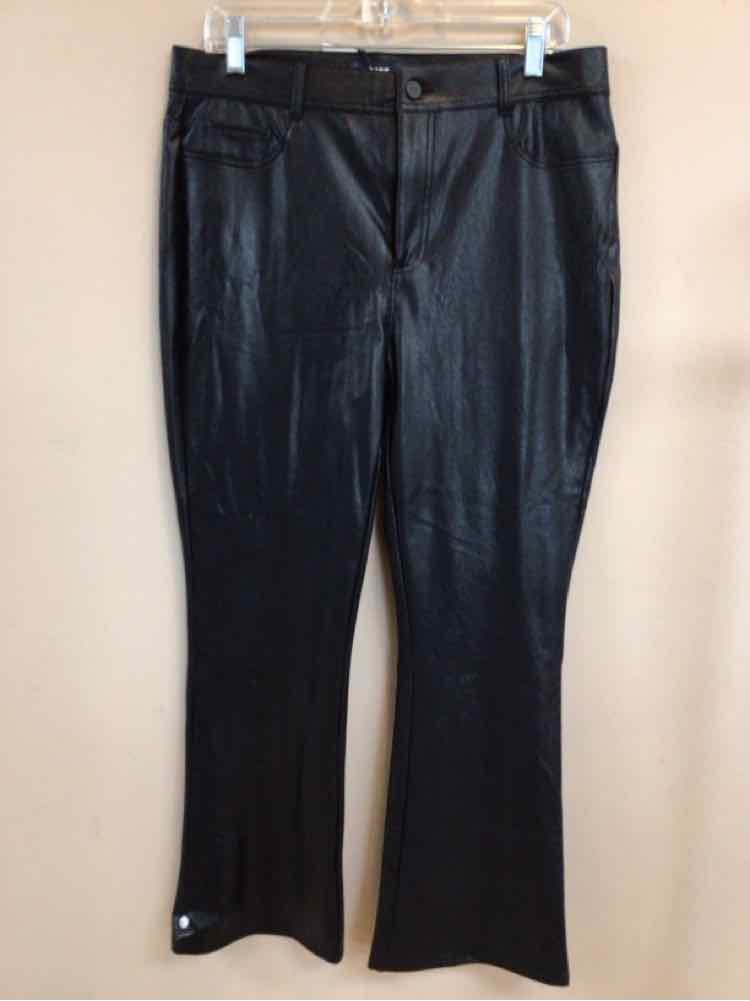 PAIGE SIZE 31 Ladies PANTS