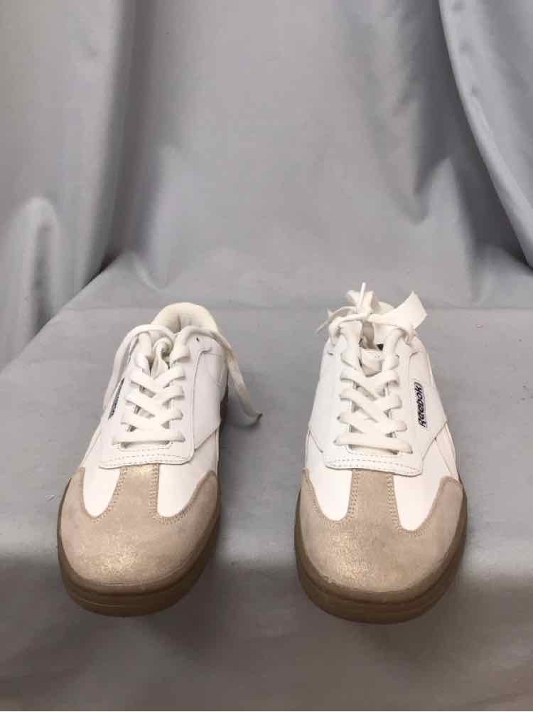 REEBOK SIZE 9 Ladies SHOES