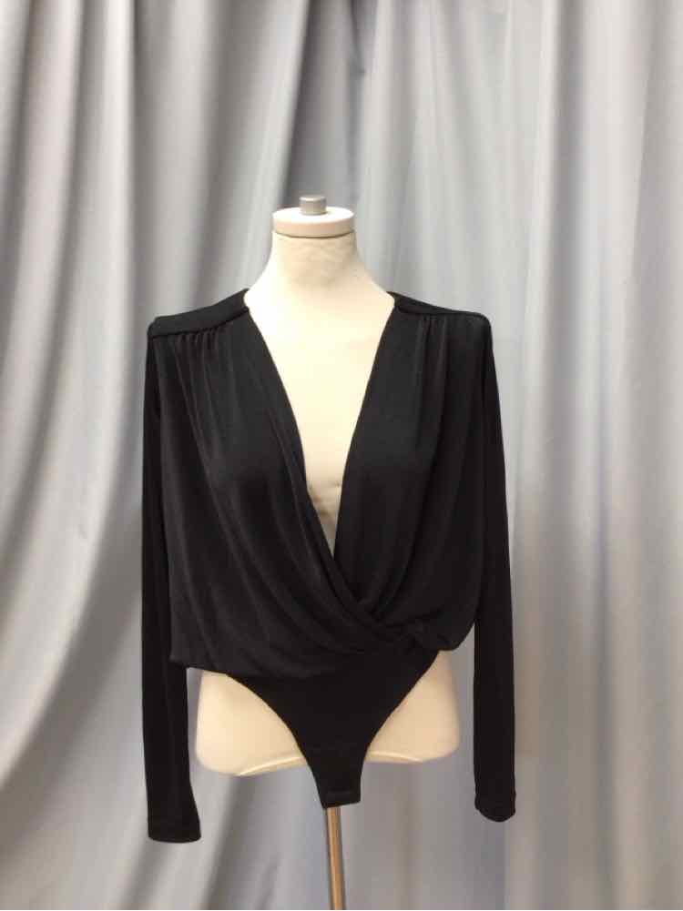 FREE PEOPLE SIZE SMALL Ladies BLOUSE