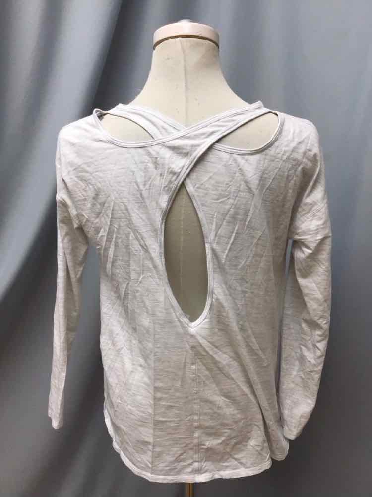LULULEMON SIZE 4 Ladies EXERCISE