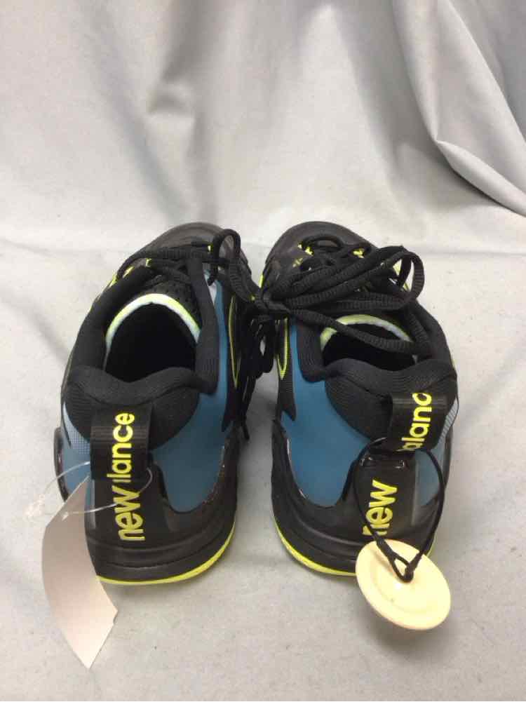 SIZE 9 1/2 NEW BALANCE Men's SHOES