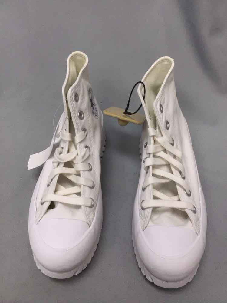 CONVERSE SIZE 8 Ladies SHOES