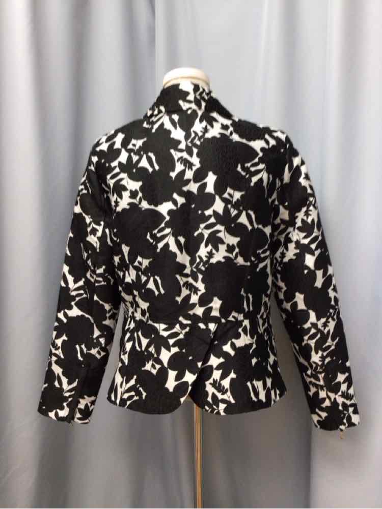 WHITE HOUSE BLACK MARKET SIZE 12 Ladies JACKET
