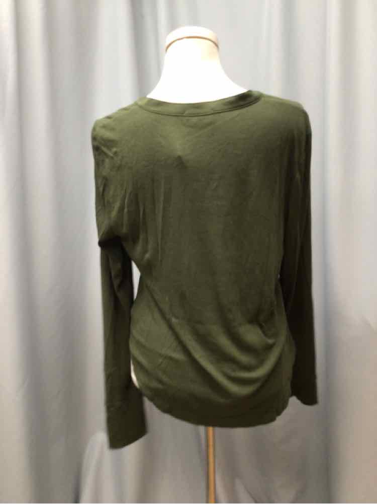 EVEREVE SIZE LARGE Ladies TOP